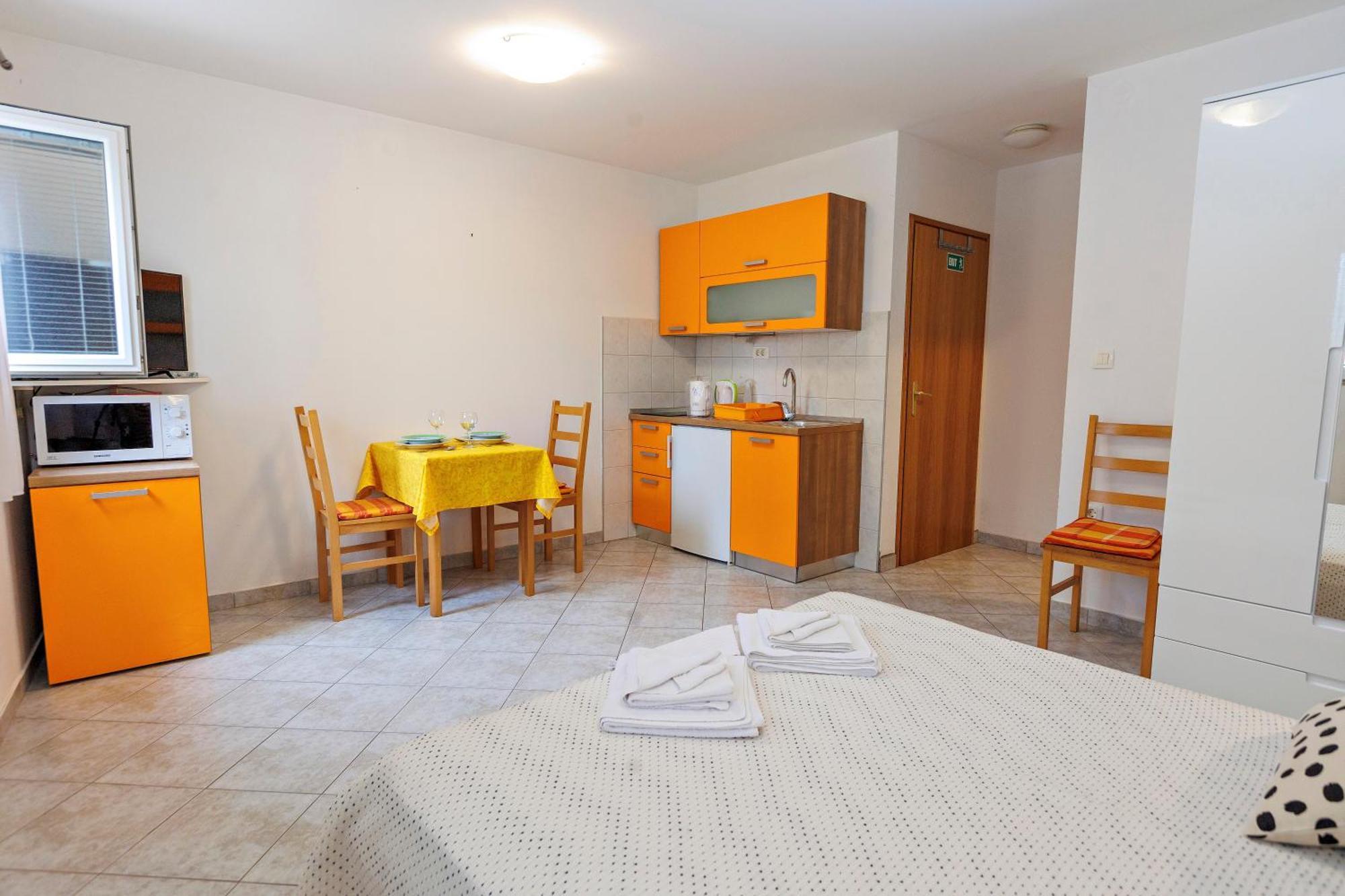 Apartments Baricevic ボル エクステリア 写真